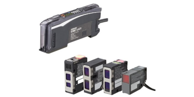 Omron E3S-AD88 đặt cạnh các mã cảm biến cùng dòng E3S-A của hãng Omron